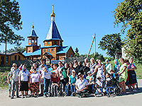 При поддержке движения «Богоявленская семья» инвалиды Орла и Болхова посетили святые места